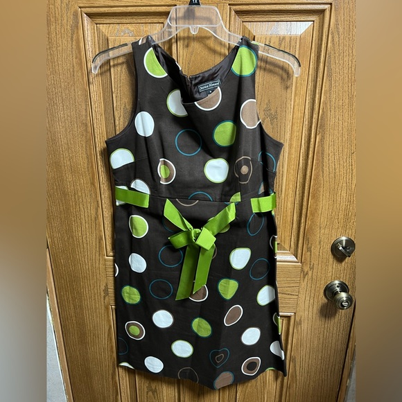 Dress,  fun! - Picture 3 of 4